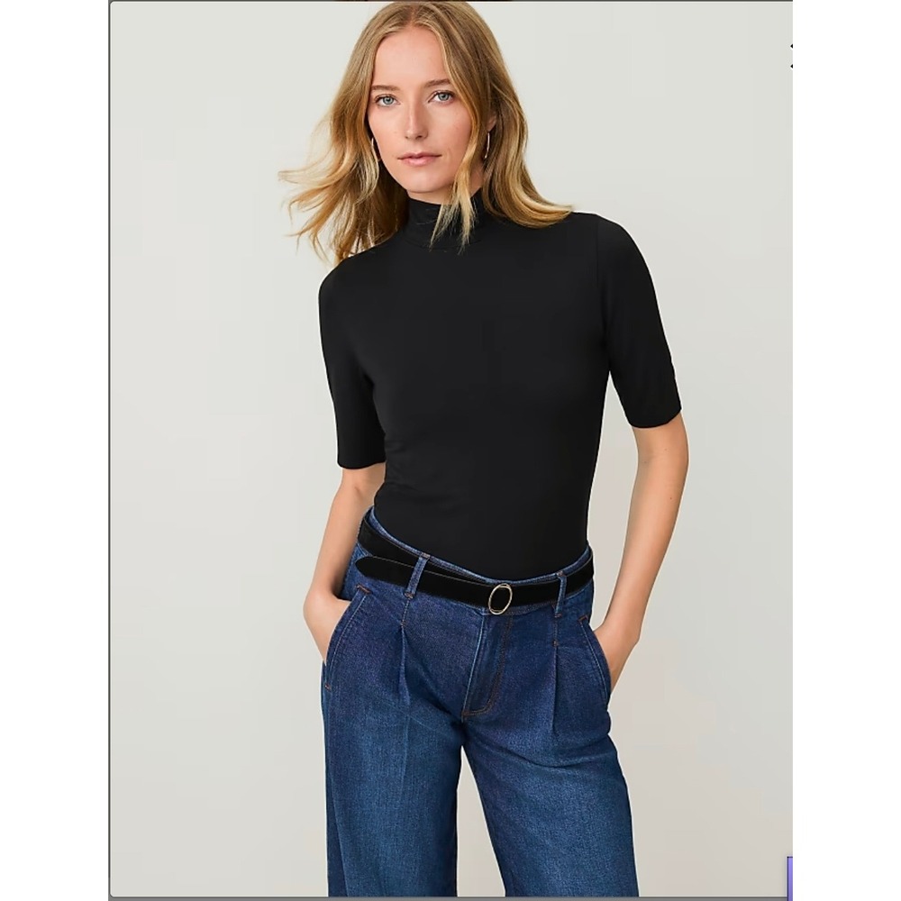 Ann Taylor Mock Neck Top medium new with tags